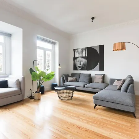 My Lx Flat Center El Corte Ingles * Lissabon